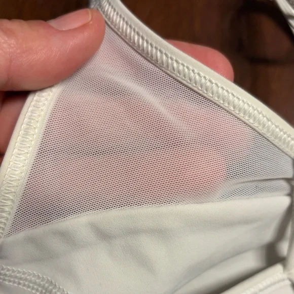Lululemon Athletica White Strappy Bra - Picture 5 of 6